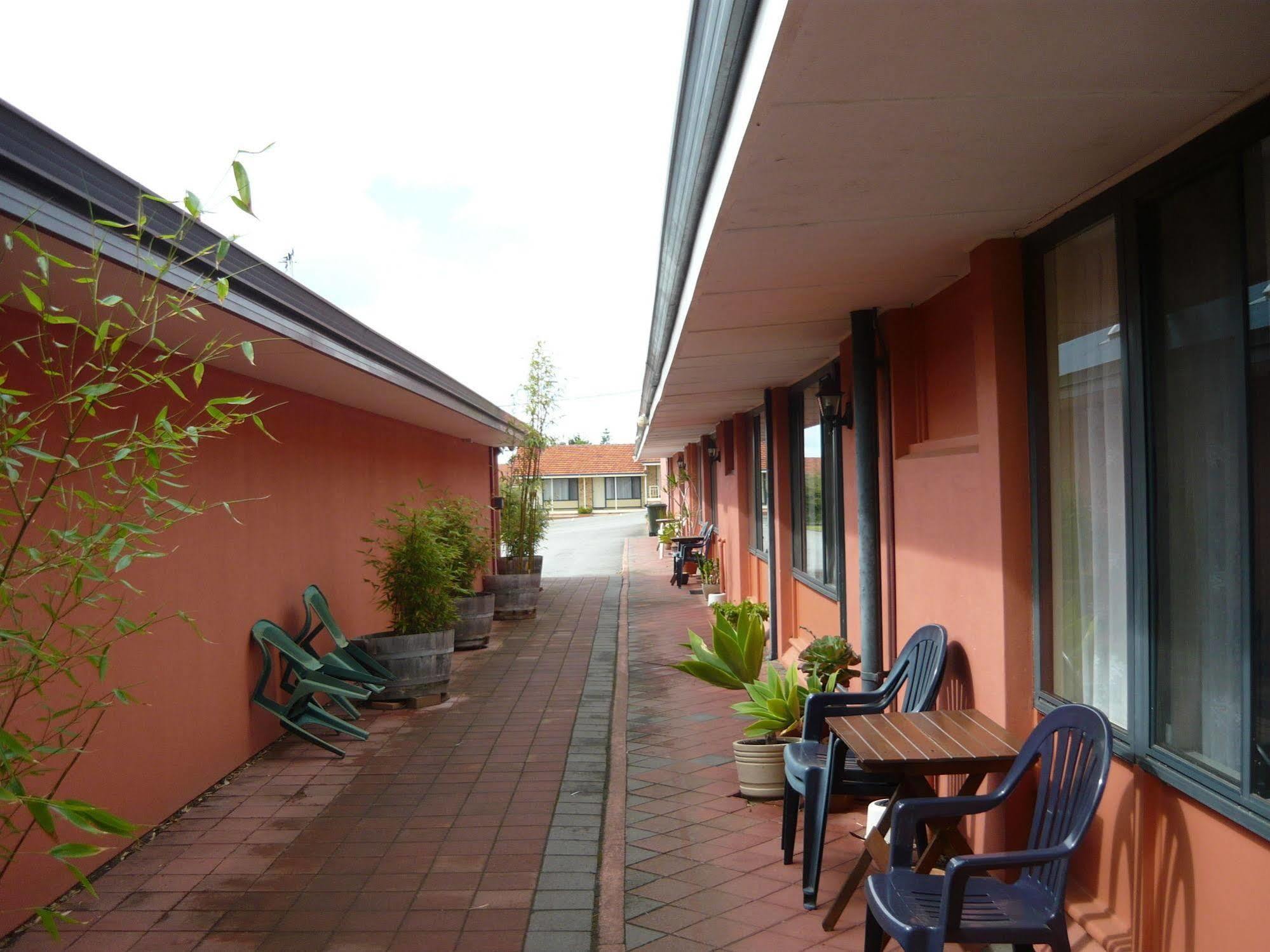 Albany Apartments Buitenkant foto