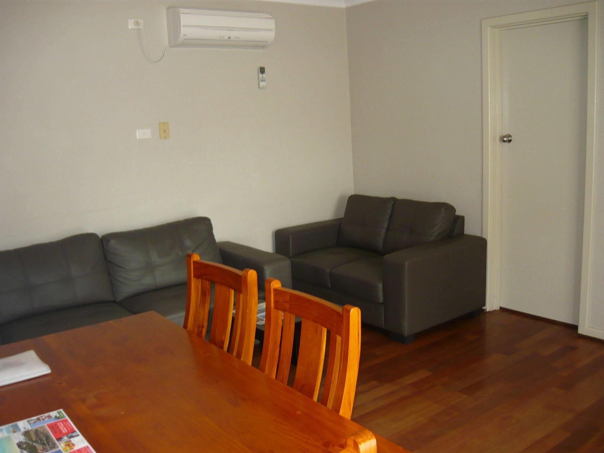 Albany Apartments Buitenkant foto