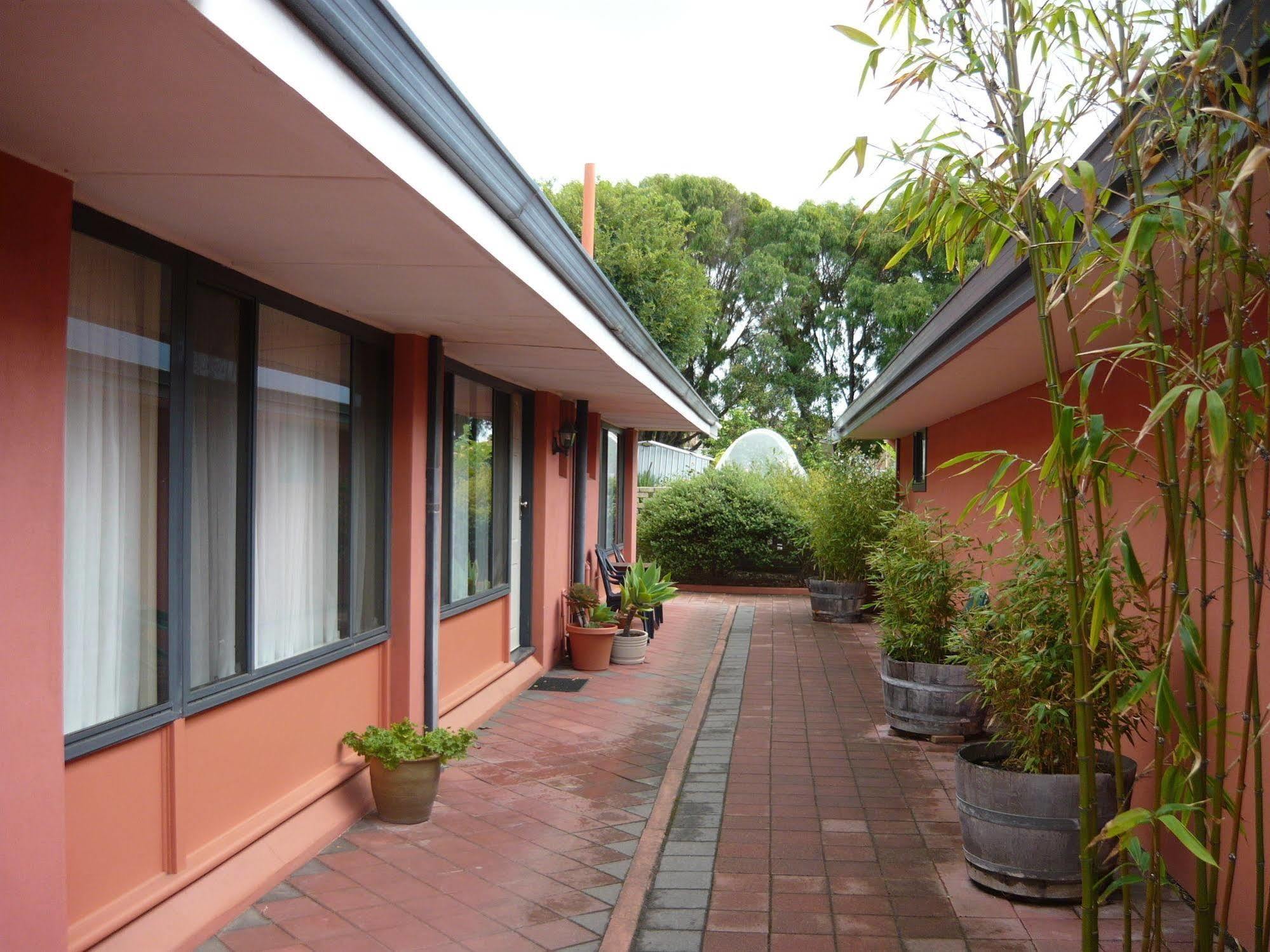 Albany Apartments Buitenkant foto